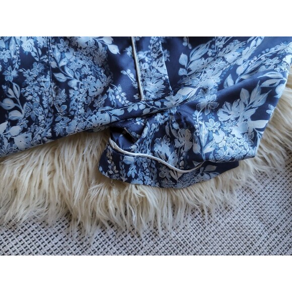 Cabernet by Sleep Sense Satin Floral Short Sleeve Notch Collar Capri Pajama Set - Picture 7 of 16